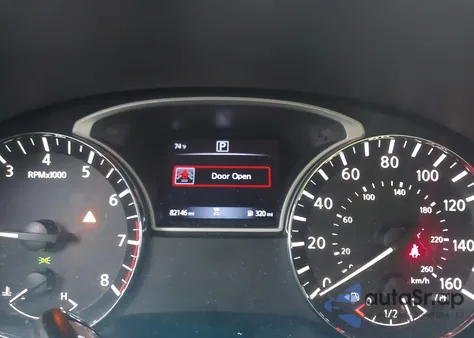 2018 Nissan Pathfinder S z USA, uszkodzony, nr VIN 5N1DR2MN0JC614051